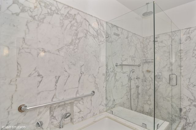 2734 N LINCOLN Avenue 3W, Chicago, IL 60614