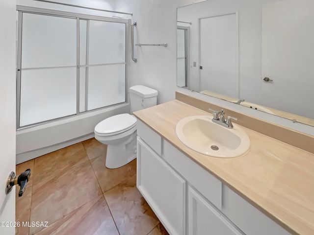 2016 S San Vincent Drive, Green Valley, AZ 85614