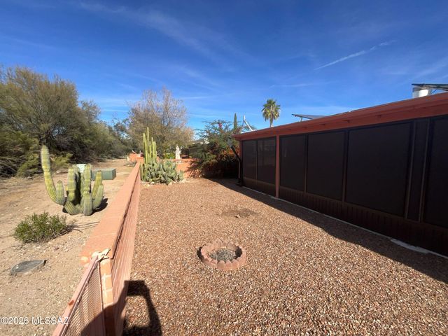 2016 S San Vincent Drive, Green Valley, AZ 85614