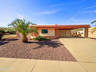 2016 S San Vincent Drive, Green Valley, AZ 85614