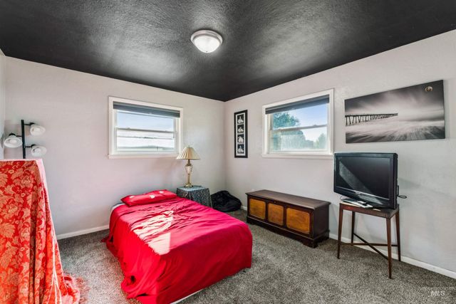 424 Meyer Ave, Nampa, ID 83686