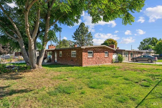 424 Meyer Ave, Nampa, ID 83686