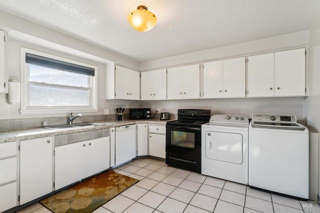 424 Meyer Ave, Nampa, ID 83686