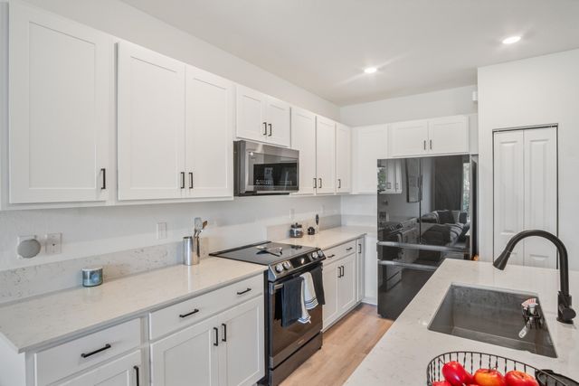 852 SE Grovebush Lane, Port St. Lucie, Port St Lucie, FL 34984