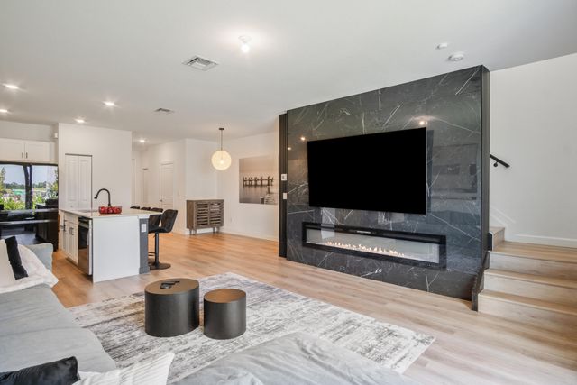 852 SE Grovebush Lane, Port St. Lucie, Port St Lucie, FL 34984