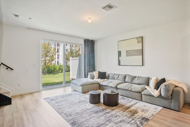 852 SE Grovebush Lane, Port St. Lucie, Port St Lucie, FL 34984