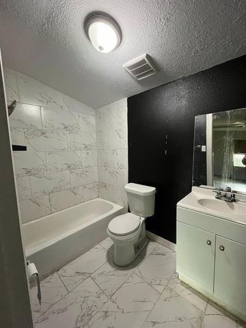 6908 Larkstone Street, Houston, TX 77028