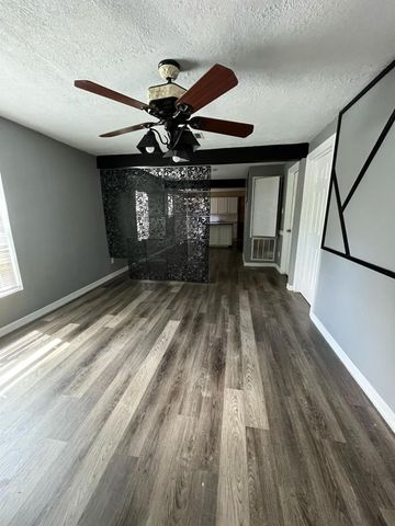 6908 Larkstone Street, Houston, TX 77028