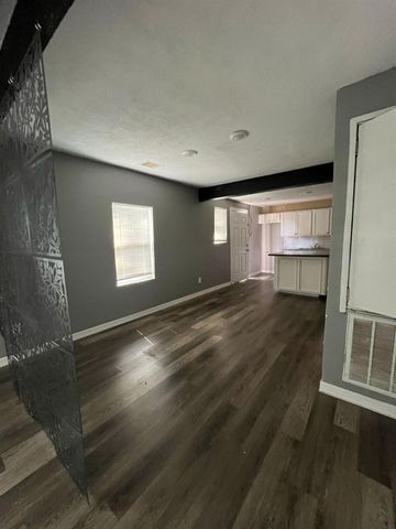 6908 Larkstone Street, Houston, TX 77028