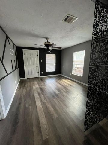 6908 Larkstone Street, Houston, TX 77028
