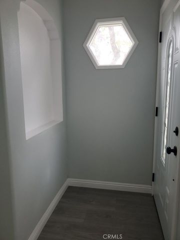 1133 W 58th, Los Angeles, CA 90037