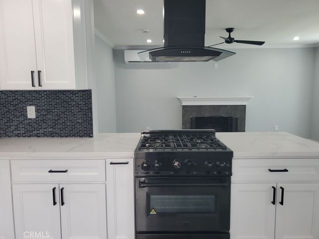 1133 W 58th, Los Angeles, CA 90037