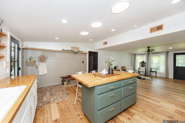 42494 Lillie Babin Road, Gonzales, LA 70737