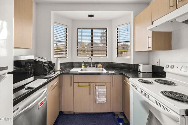 6516 Del Playa Drive, Goleta, CA 93117