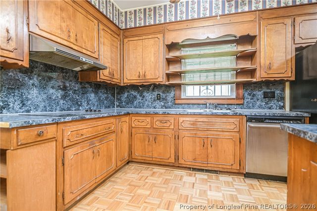 2709 Fordham Drive, Fayetteville, NC 28304