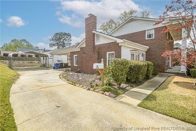 2709 Fordham Drive, Fayetteville, NC 28304