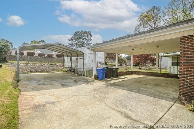 2709 Fordham Drive, Fayetteville, NC 28304