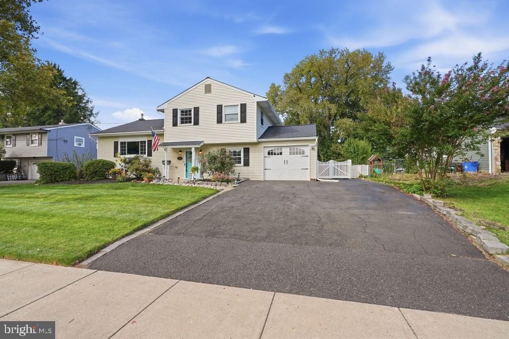 232 MIDWAY DR, MORRISVILLE, PA 19067 — photo 3