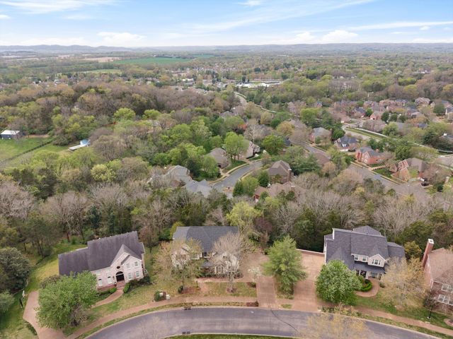 235 Halberton Dr, Franklin, TN 37069