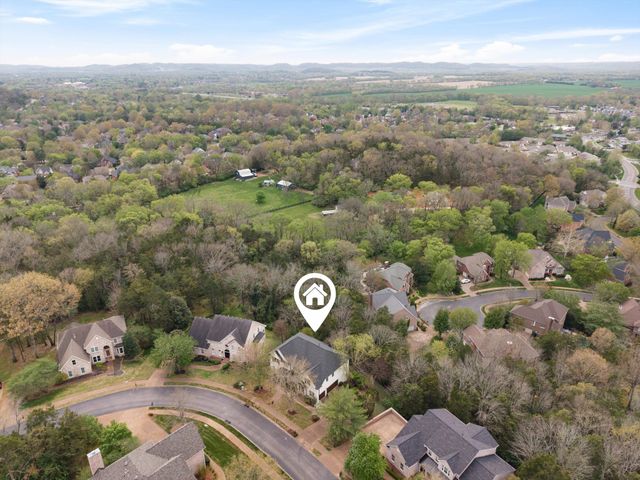 235 Halberton Dr, Franklin, TN 37069