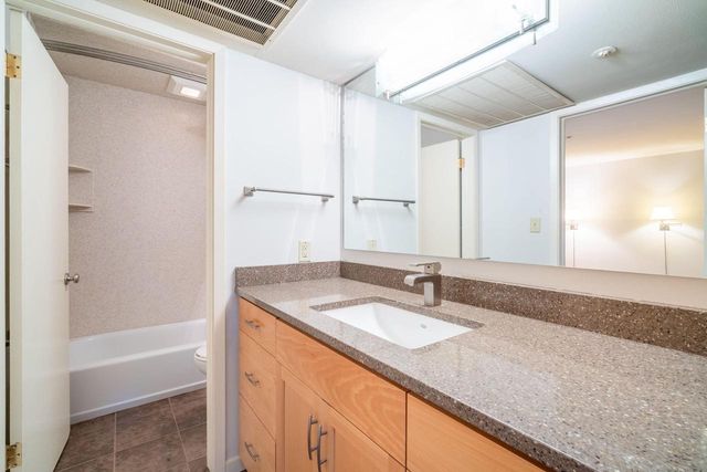 4117 W Rivers Edge CIRCLE #1, Brown Deer, WI 53209