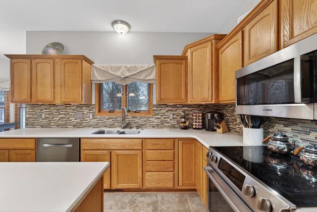 8454 Northview DRIVE, Pleasant Prairie, WI 53158