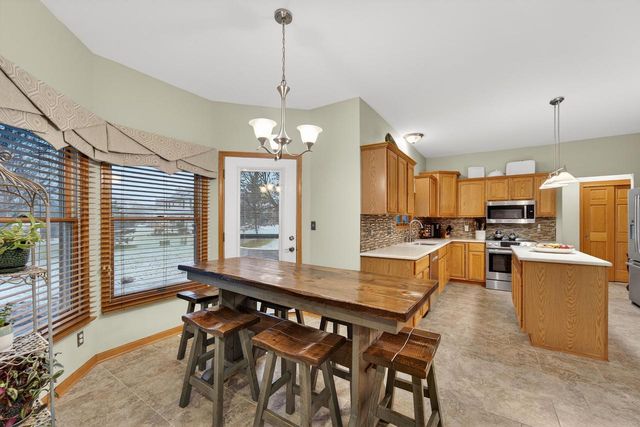 8454 Northview DRIVE, Pleasant Prairie, WI 53158