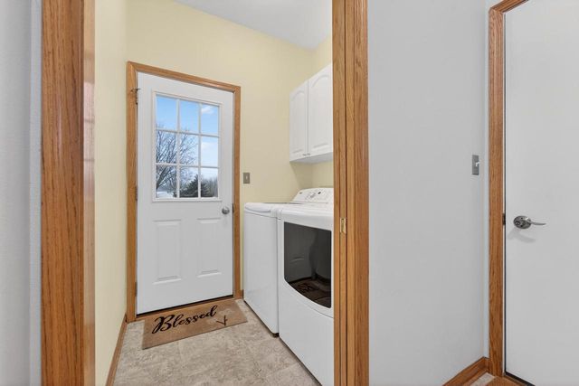 8454 Northview DRIVE, Pleasant Prairie, WI 53158