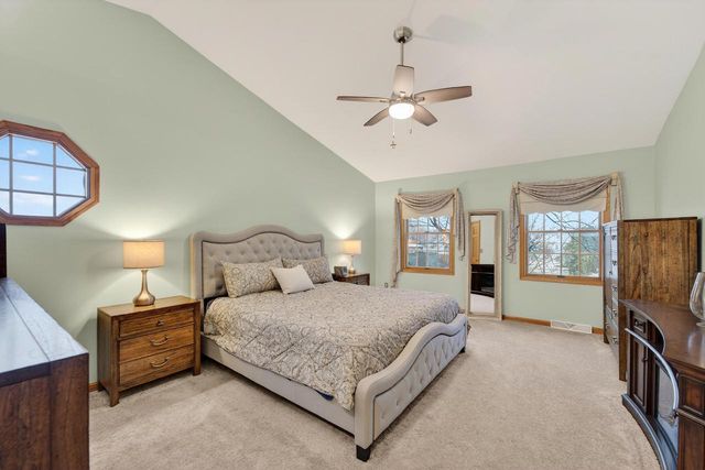 8454 Northview DRIVE, Pleasant Prairie, WI 53158