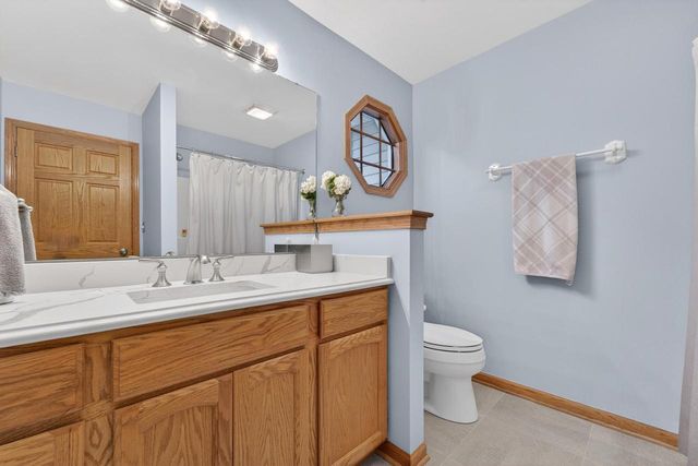 8454 Northview DRIVE, Pleasant Prairie, WI 53158