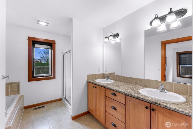 903 Diamond Lane, Lynden, WA 98264