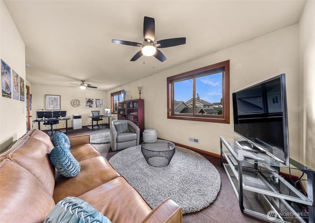 903 Diamond Lane, Lynden, WA 98264