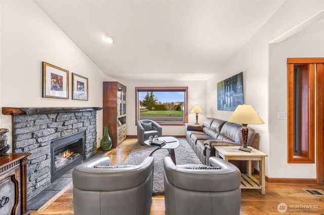 903 Diamond Lane, Lynden, WA 98264