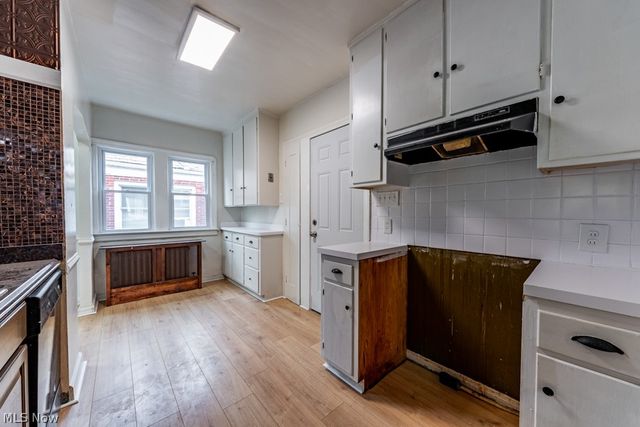 18405 Newell Road, Shaker Heights, OH 44122