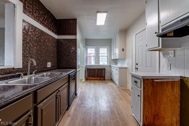 18405 Newell Road, Shaker Heights, OH 44122