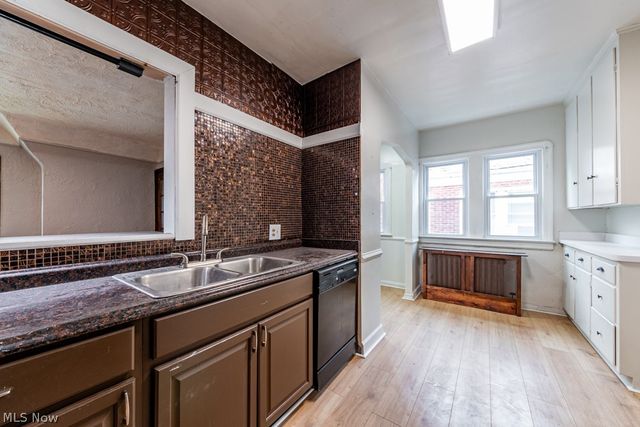 18405 Newell Road, Shaker Heights, OH 44122