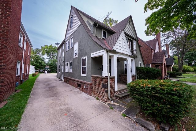 18405 Newell Road, Shaker Heights, OH 44122