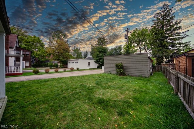 18405 Newell Road, Shaker Heights, OH 44122