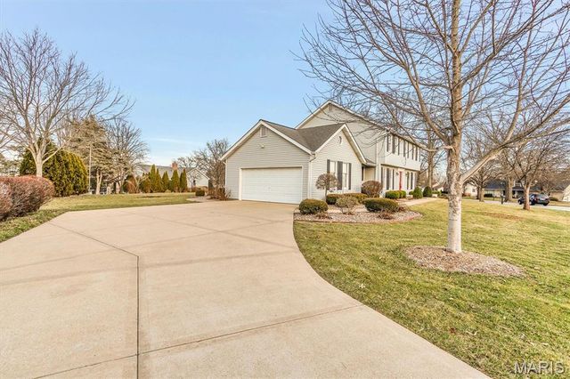 440 Country Ridge Drive, St Charles, MO 63304