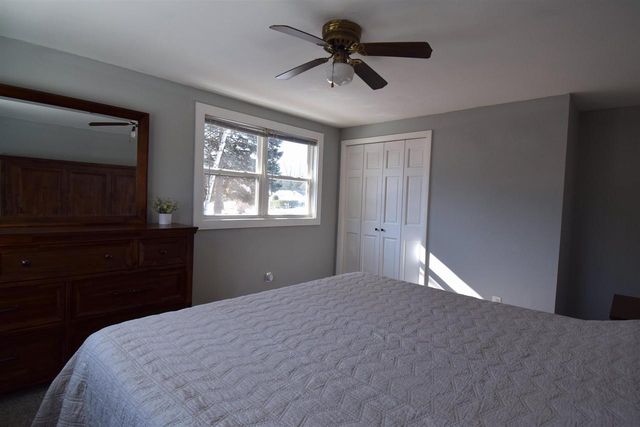 1452 BONNIE DRIVE, Menasha, WI 54952