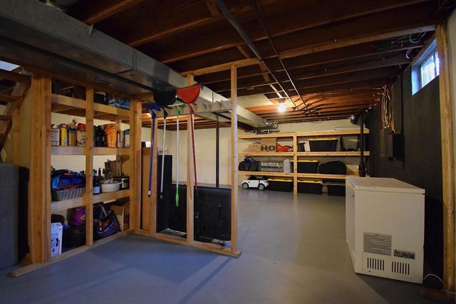 1452 BONNIE DRIVE, Menasha, WI 54952