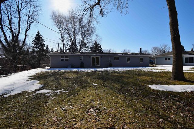 1452 BONNIE DRIVE, Menasha, WI 54952