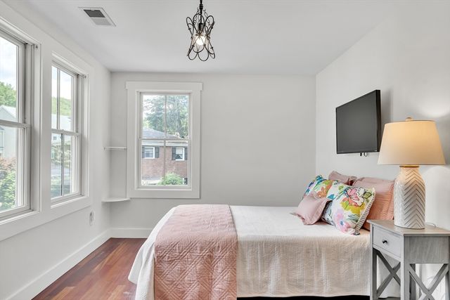 137 Withington Rd, Newton, MA 02458