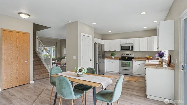 1340 57th Drive SE, Auburn, WA 98092