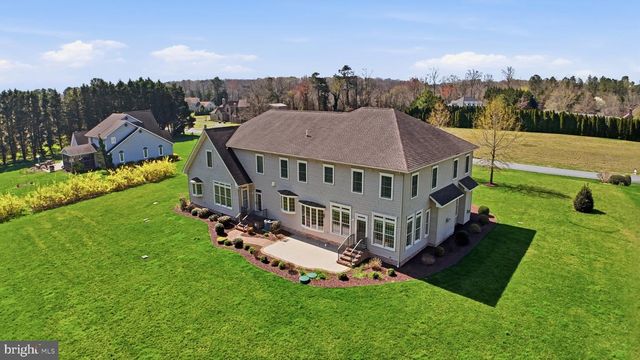 18 LAKE CREST DR, Milford, DE 19963