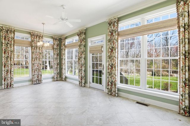 18 LAKE CREST DR, Milford, DE 19963