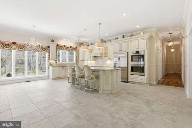 18 LAKE CREST DR, Milford, DE 19963