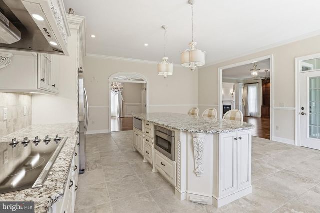 18 LAKE CREST DR, Milford, DE 19963