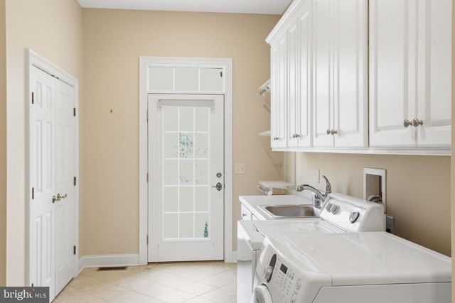 18 LAKE CREST DR, Milford, DE 19963