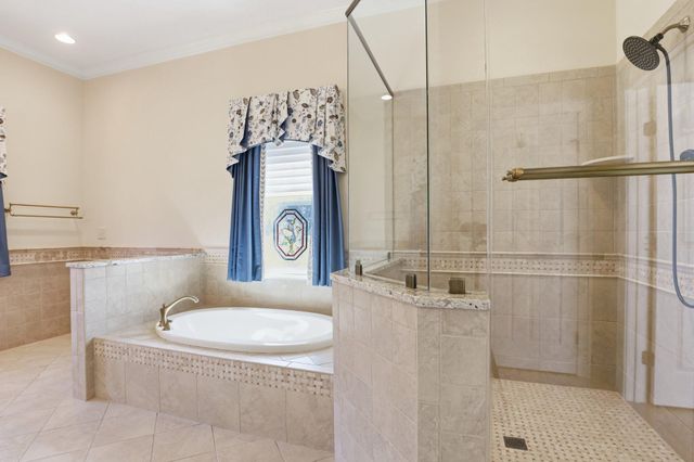 18 LAKE CREST DR, Milford, DE 19963